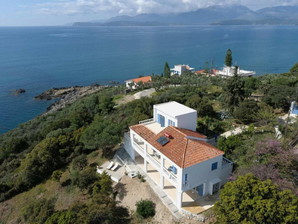 Laconian Collection Villa Big Blue Mavrovoúnion 외부 사진