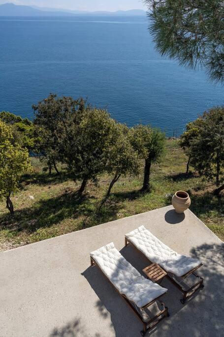 Laconian Collection Villa Big Blue Mavrovoúnion 외부 사진